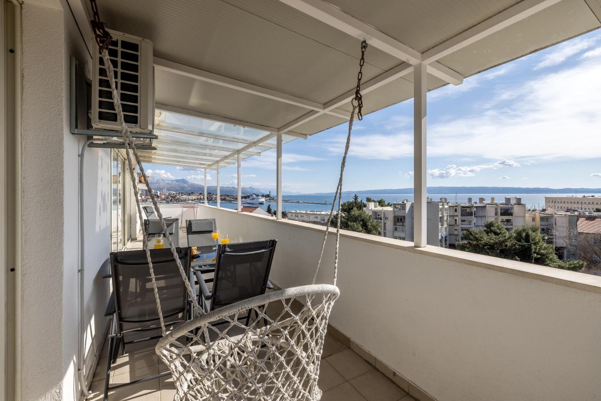 Urban Utopia Penthouse With Private Parking Split Exterior foto